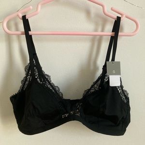 Gap body lace bralettes